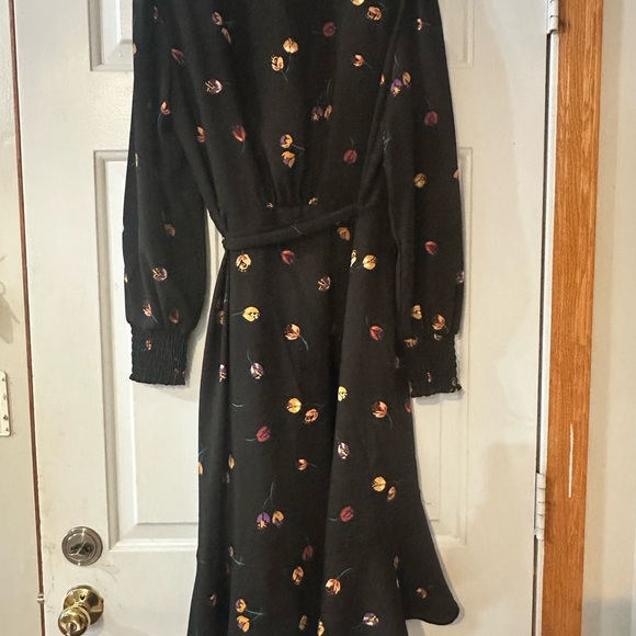 Cabi Divine Black Floral Long Sleeve Midi Dress. Size medium. - Picture 14 of 16